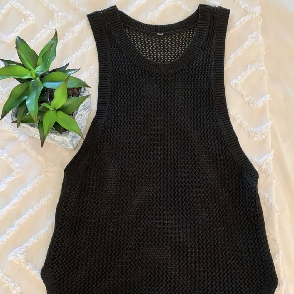Lululemon Black Sleeveless Sweater Tank